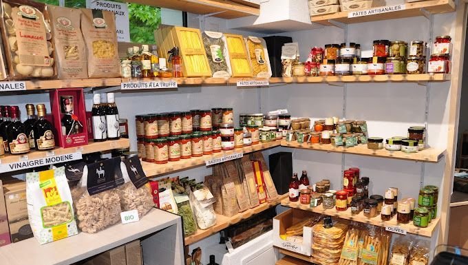 Producteurs italiens traditionnels et épicerie fine italienne